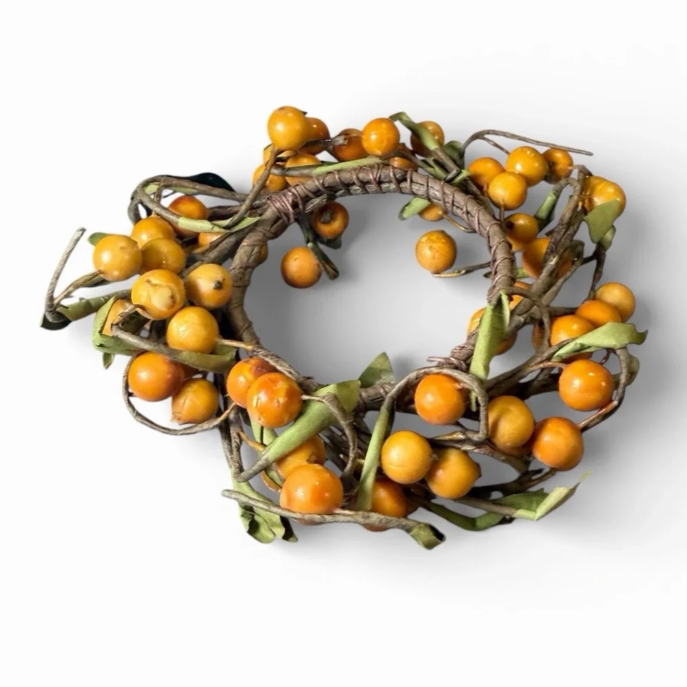 Vintage‎ Artificial Berry and Leaf Wreath 3